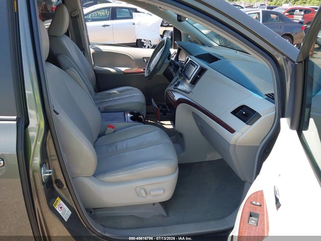 5TDYK3DC7CS237444 2012 TOYOTA SIENNA photo no. 5