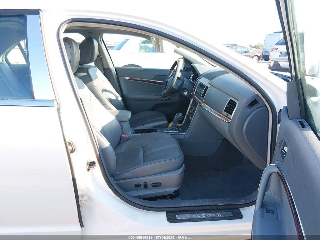3LNHL2GC8AR637057 2010 LINCOLN MKZ photo no. 5