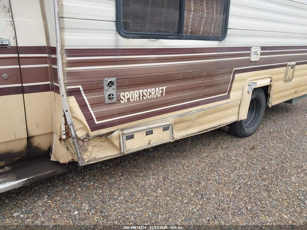 2GBJG31M4E4176793 1984 CHEVROLET G30 photo no. 11