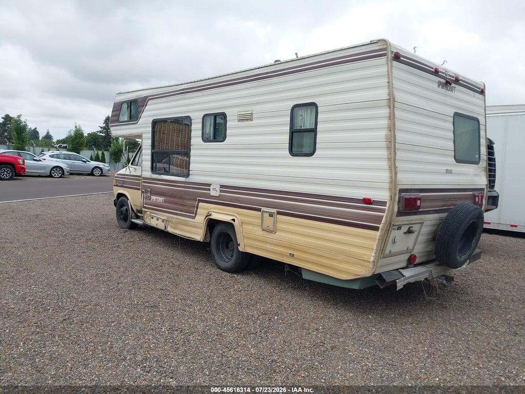 2GBJG31M4E4176793 1984 CHEVROLET G30 photo no. 3