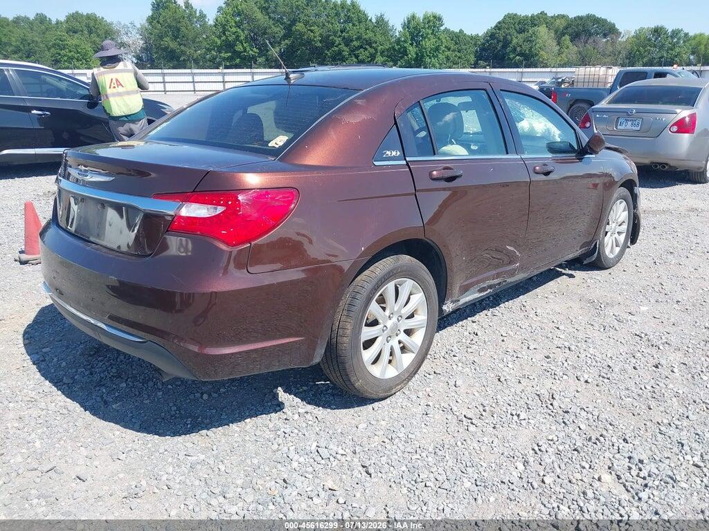 1C3CCBBB7DN546533 2013 CHRYSLER 200 photo no. 4