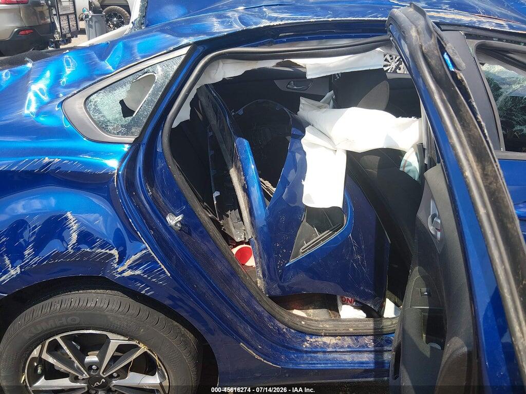 3KPF24AD8PE683032 2023 KIA FORTE photo no. 8