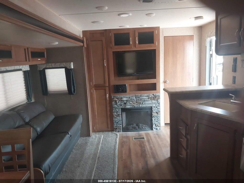 5ZT2CANB0HA026201 2017 COACHMEN CATALINA photo no. 10