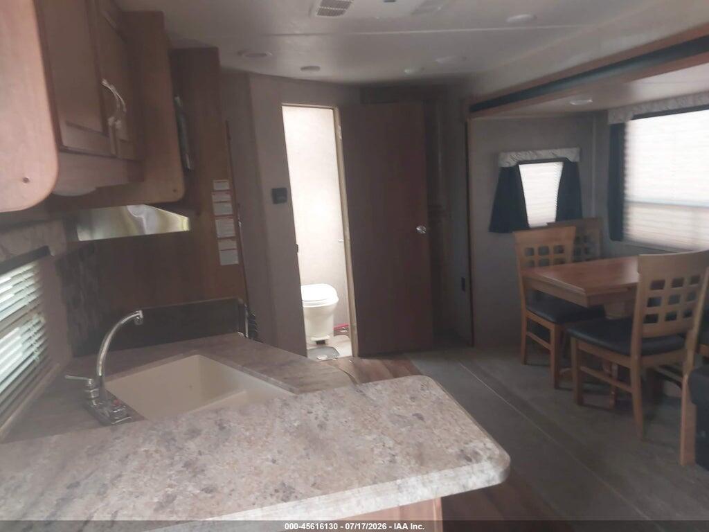 5ZT2CANB0HA026201 2017 COACHMEN CATALINA photo no. 7