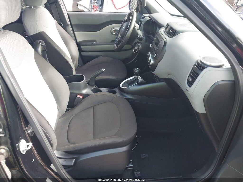 KNDJN2A26G7324430 2016 KIA SOUL photo no. 5