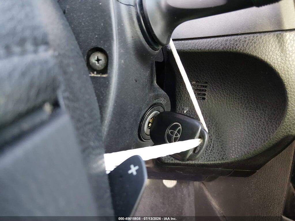 5YFBURHE8JP753560 2018 TOYOTA COROLLA photo no. 11