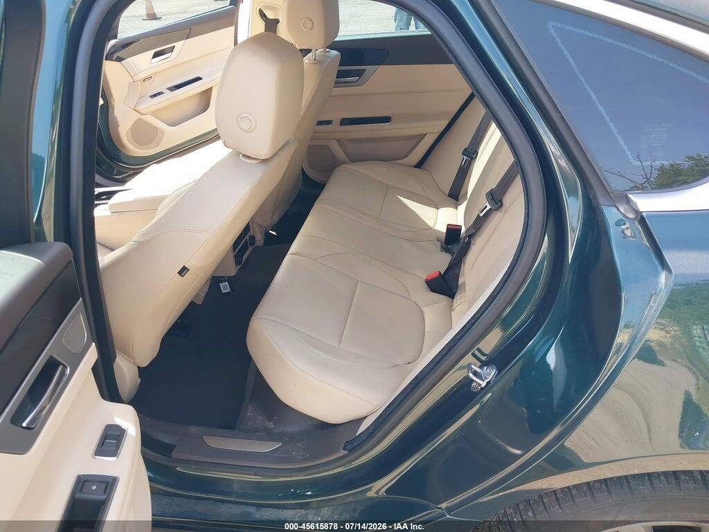 SAJBD4BV1GCY20675 2016 JAGUAR XF photo no. 8