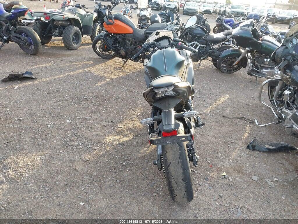 ML5EXEP15SDAF5853 2025 KAWASAKI EX650 photo no. 6