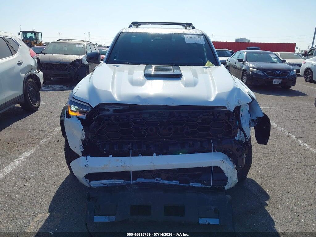 JTEVB5BR0T5028117 2026 TOYOTA 4RUNNER HYBRID photo no. 12