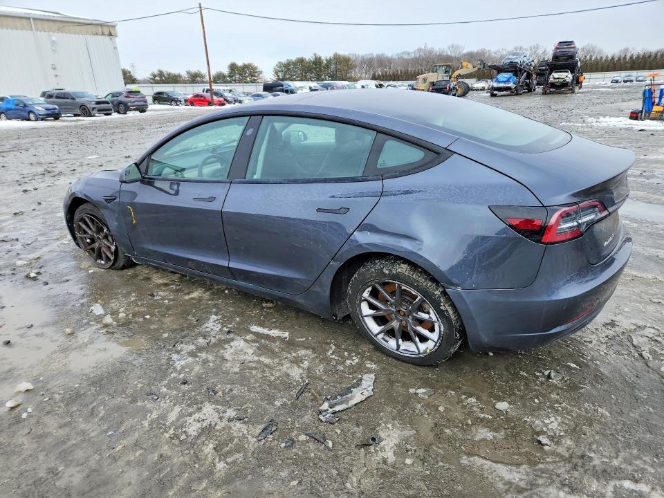 5YJ3E1EA9MF930220 2021 TESLA MODEL 3 photo no. 2