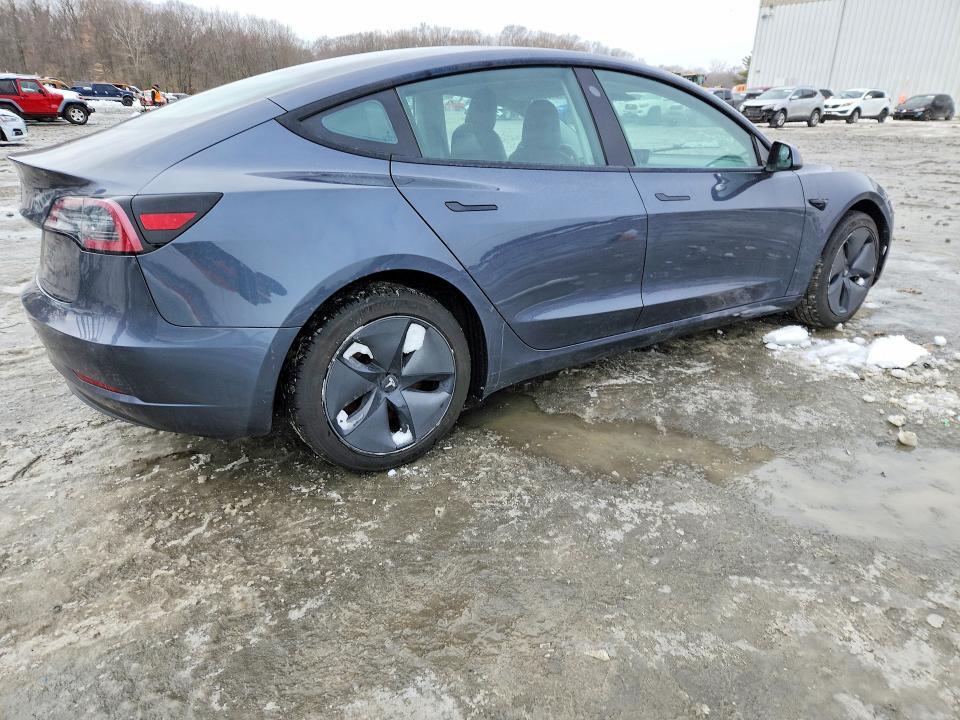 5YJ3E1EA9MF930220 2021 TESLA MODEL 3 photo no. 3
