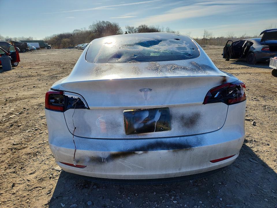 2021 TESLA MODEL 3 — Фото 6 из 12