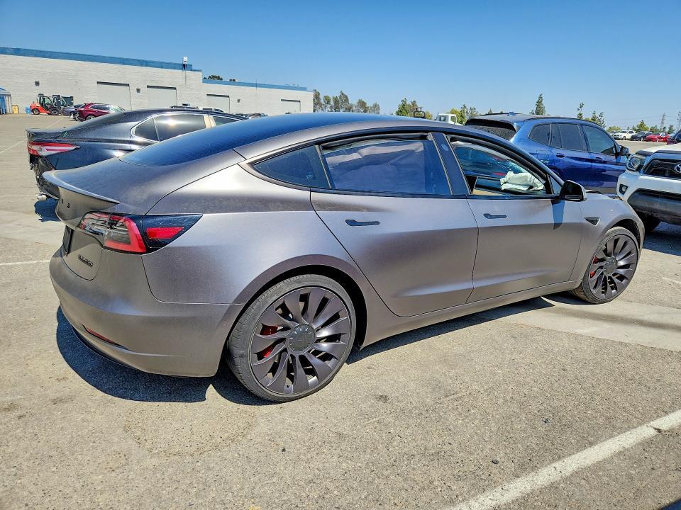 5YJ3E1EC8MF025047 2021 TESLA MODEL 3 photo no. 3