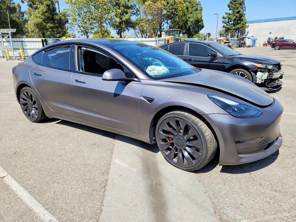 5YJ3E1EC8MF025047 2021 TESLA MODEL 3 photo no. 4