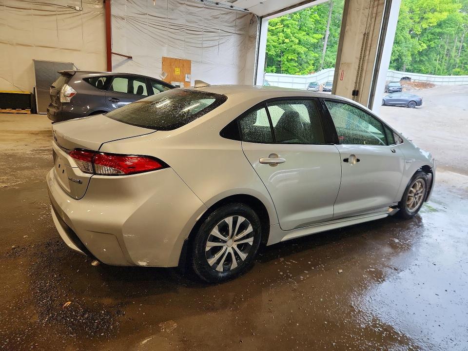 2021 TOYOTA COROLLA LE — Фото 3 из 13