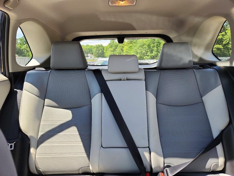 2021 TOYOTA RAV4 LIMITED — Фото 10 из 14