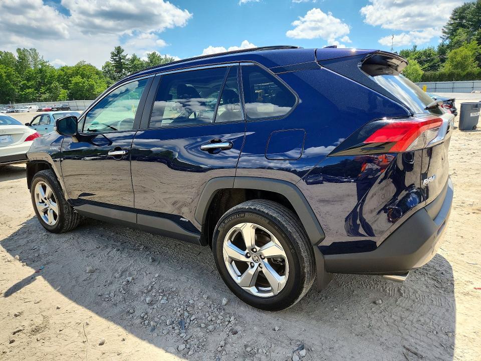 2021 TOYOTA RAV4 LIMITED — Фото 2 из 14