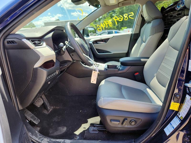 2021 TOYOTA RAV4 LIMITED — Фото 7 из 14