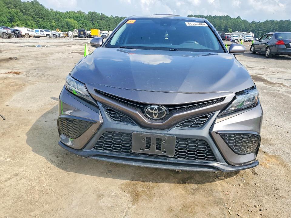 4T1G11AK5MU563086 2021 TOYOTA CAMRY photo no. 5