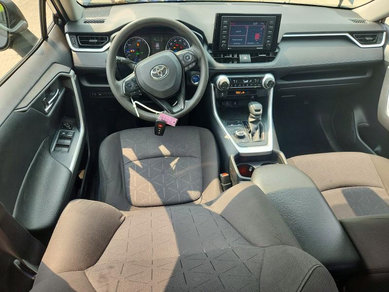 2021 TOYOTA RAV4 XLE — Фото 8 из 14