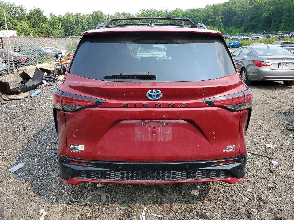 2021 TOYOTA SIENNA XSE — Фото 6 из 13