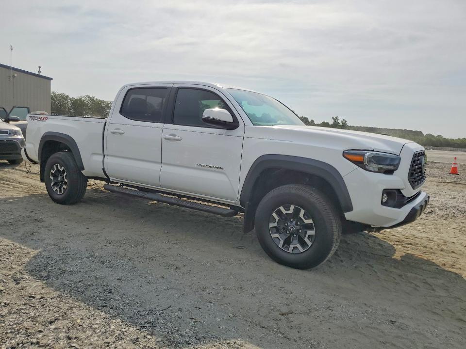 2021 TOYOTA TACOMA TRD OFF-ROAD — Фото 4 из 13