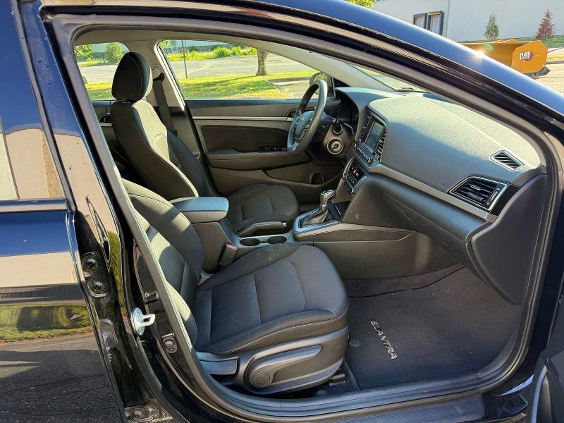 2018 HYUNDAI ELANTRA SEL — Фото 5 из 10