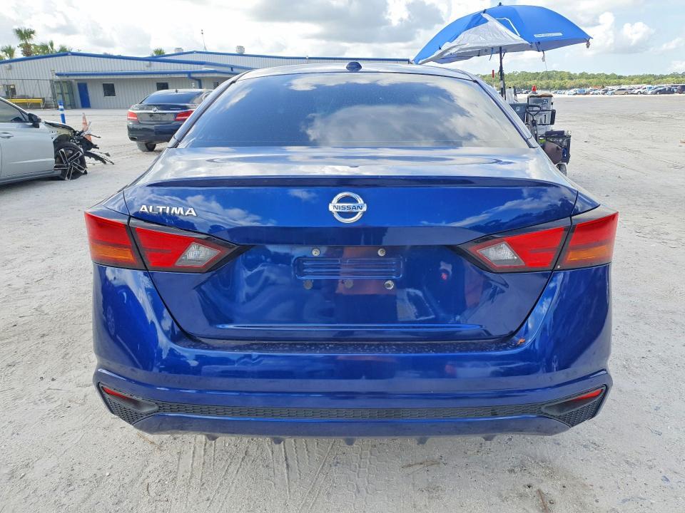 2019 NISSAN ALTIMA S — Фото 6 из 12