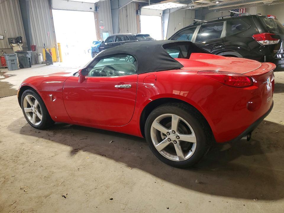 1G2MG35X07Y131529 2007 PONTIAC SOLSTICE photo no. 2