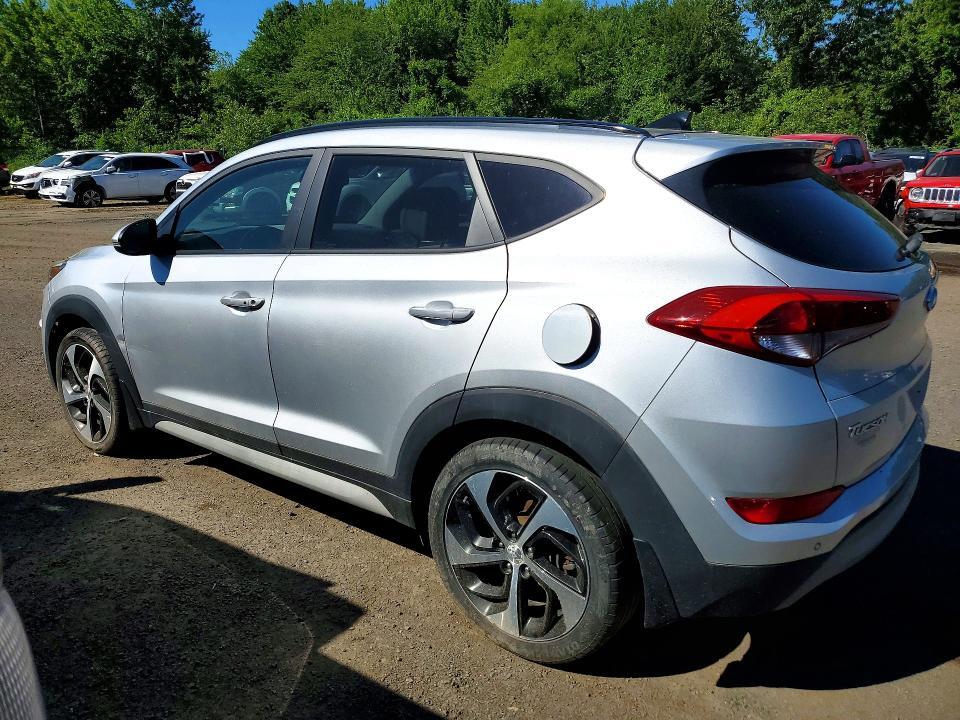 KM8J3CA2XJU797683 2018 HYUNDAI TUCSON photo no. 2