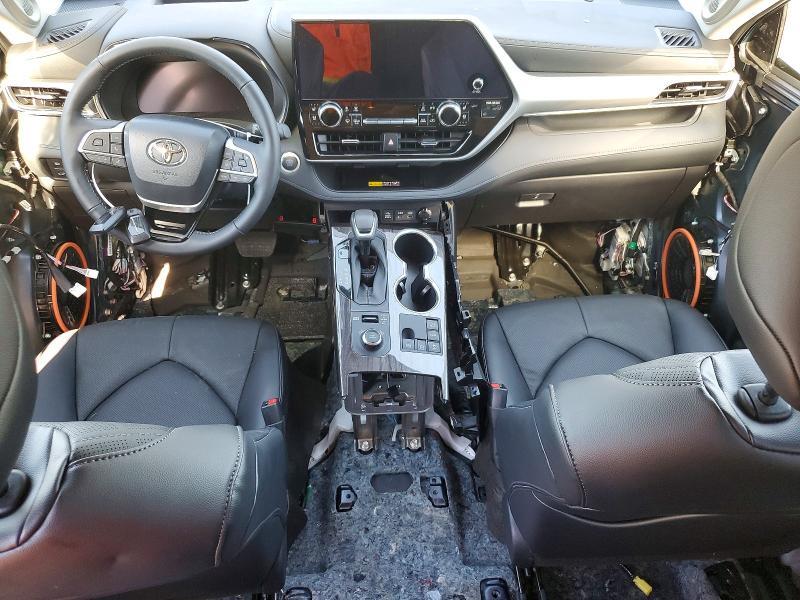 5TDKDRBH9TS598045 2026 TOYOTA HIGHLANDER photo no. 8