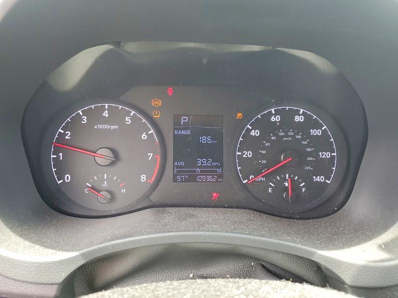 3KPC24A32JE019813 2018 HYUNDAI ACCENT photo no. 9
