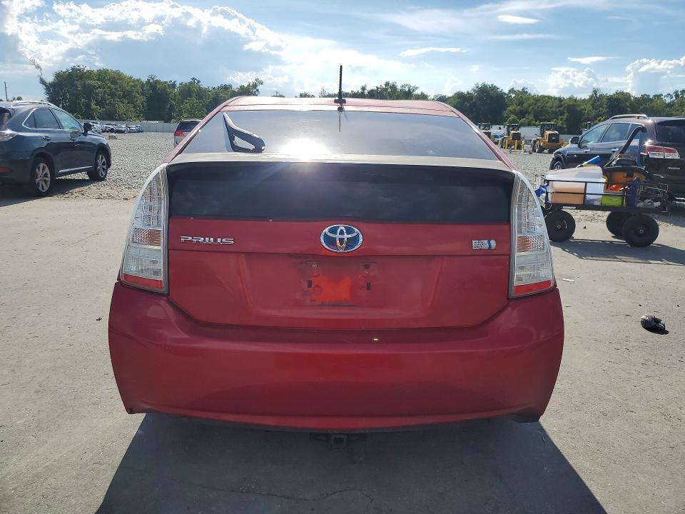 2011 TOYOTA PRIUS TWO — Фото 6 из 12
