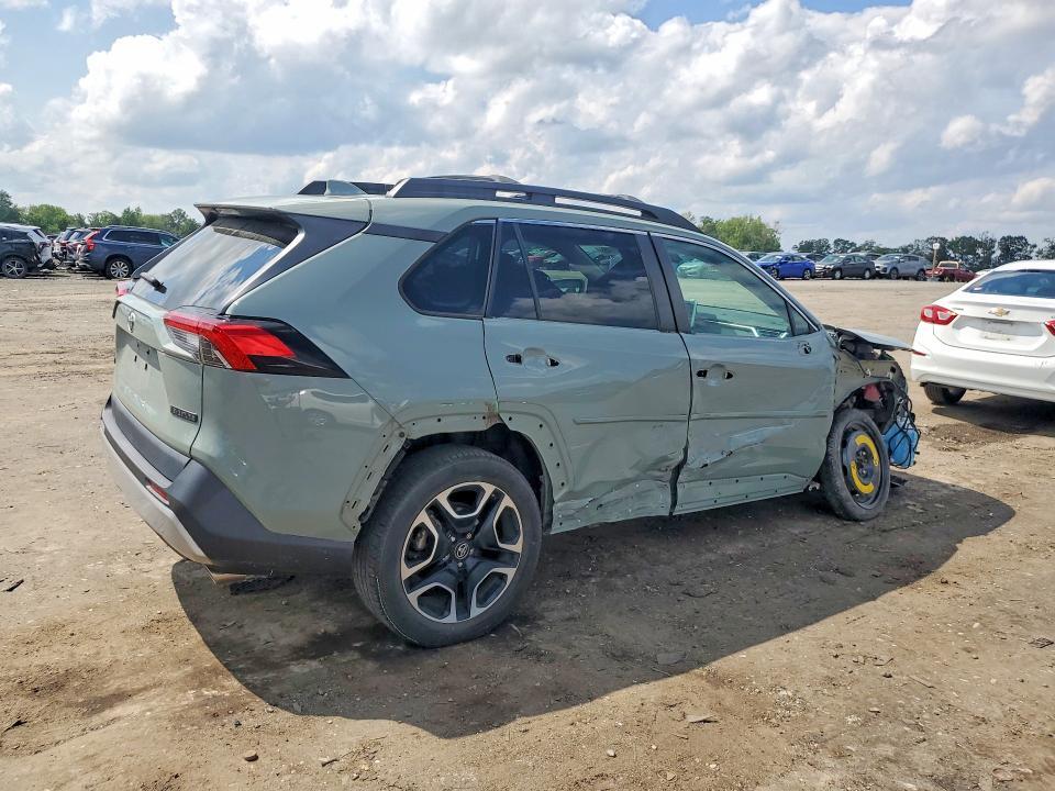 2019 TOYOTA RAV4 ADVENTURE — Фото 3 из 13