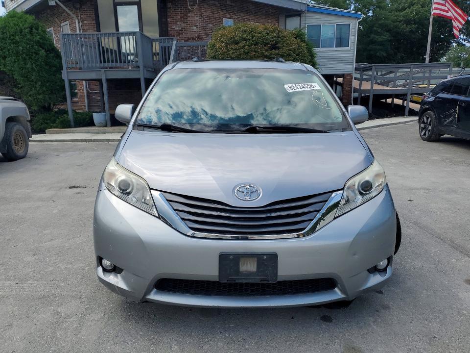 5TDYK3DC5BS007562 2011 TOYOTA SIENNA photo no. 5