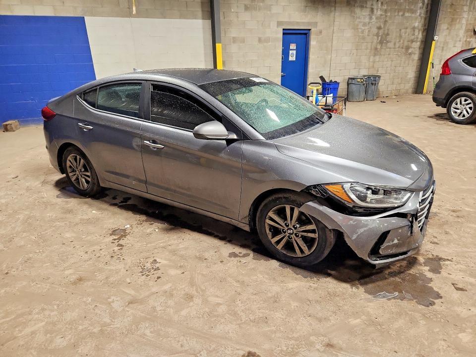 2018 HYUNDAI ELANTRA SEL — Фото 4 из 13