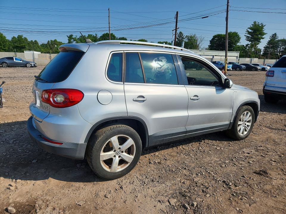 2010 VOLKSWAGEN TIGUAN SE — Фото 3 из 12