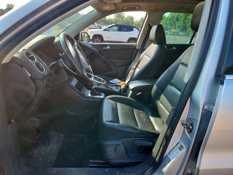 2010 VOLKSWAGEN TIGUAN SE — Фото 7 из 12
