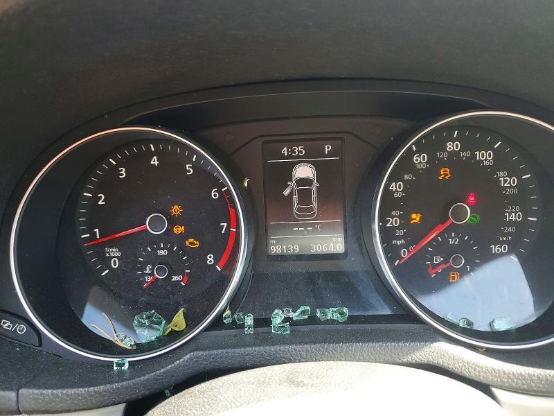 1VWAT7A32HC057854 2017 VOLKSWAGEN PASSAT photo no. 9