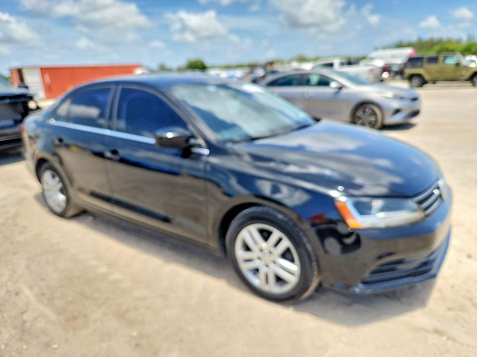 3VW2B7AJ4HM200906 2017 VOLKSWAGEN JETTA photo no. 4
