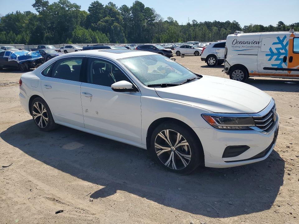 2021 VOLKSWAGEN PASSAT SE — Фото 4 из 12