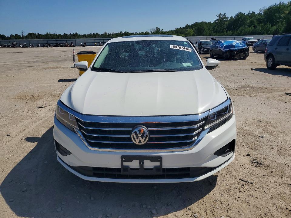 2021 VOLKSWAGEN PASSAT SE — Фото 5 из 12