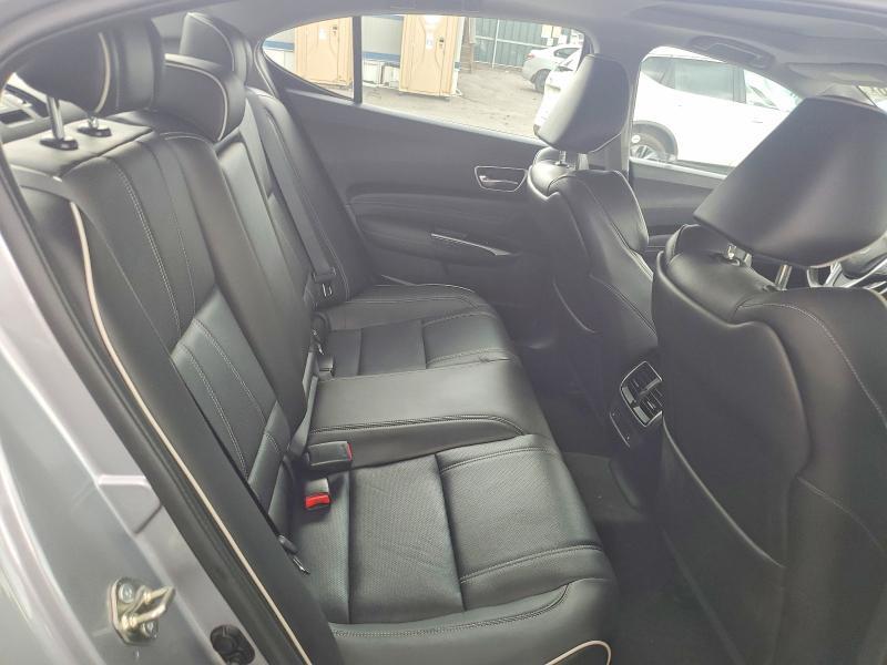 19UUB3F77JA001970 2018 ACURA TLX photo no. 10