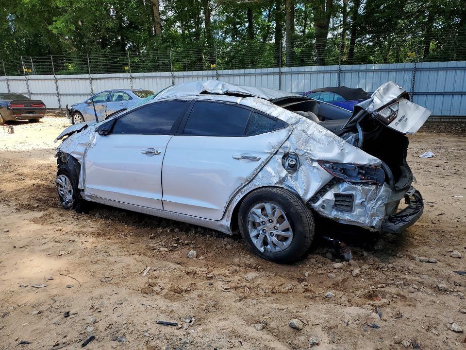 2018 HYUNDAI ELANTRA SE — Фото 2 из 12