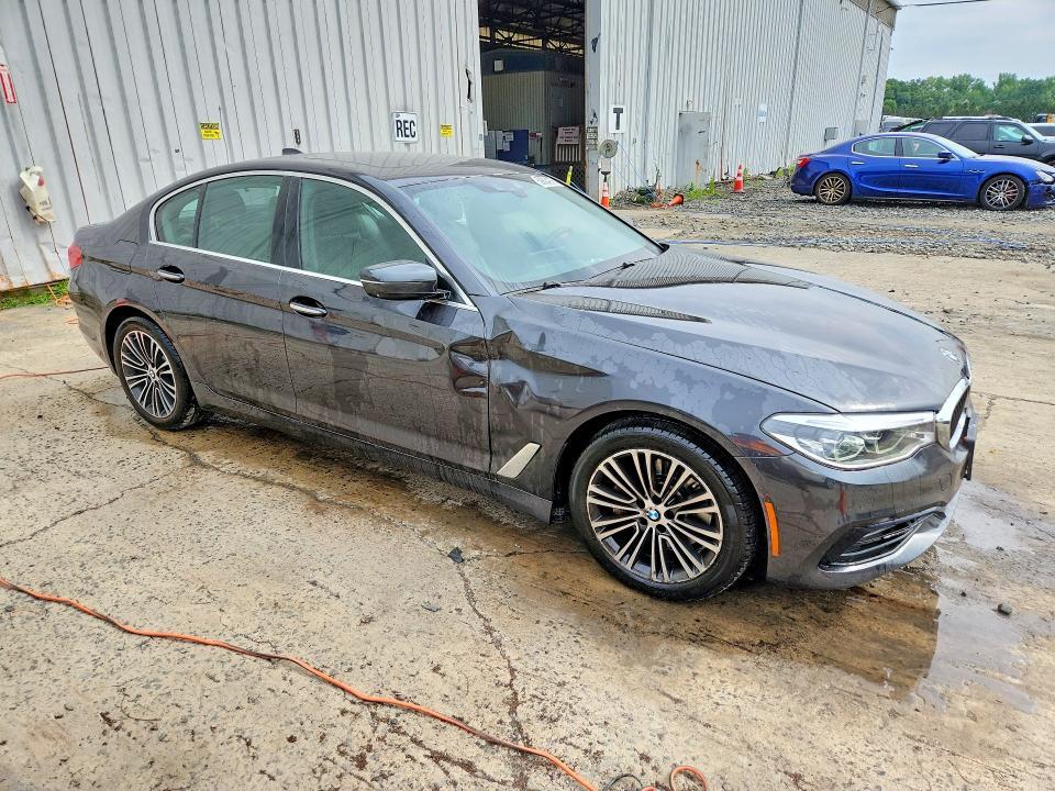 WBAJE5C34HWA92215 2017 BMW 540 photo no. 4