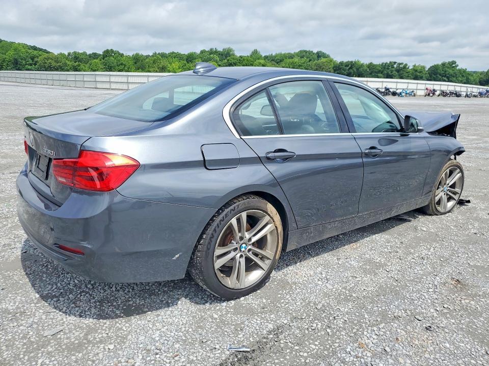 WBA8D9G53JNU66648 2018 BMW 330 photo no. 3