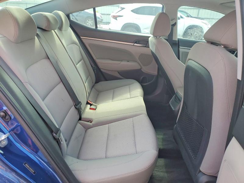 2018 HYUNDAI ELANTRA VALUE EDITION — Фото 10 из 12