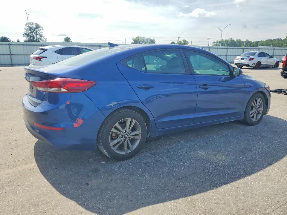 2018 HYUNDAI ELANTRA VALUE EDITION — Фото 3 из 12