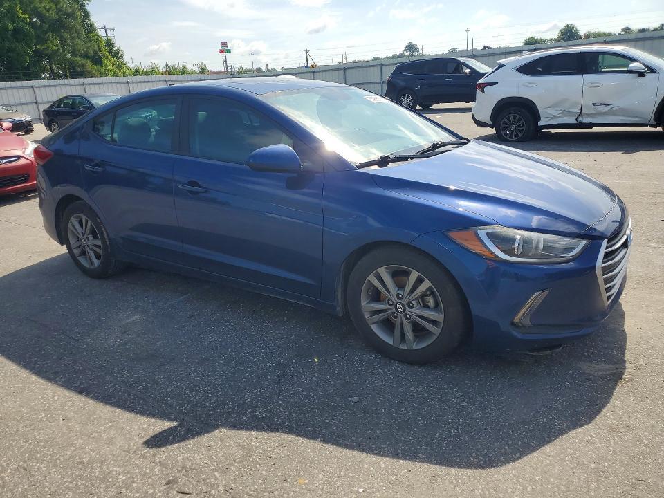 2018 HYUNDAI ELANTRA VALUE EDITION — Фото 4 из 12