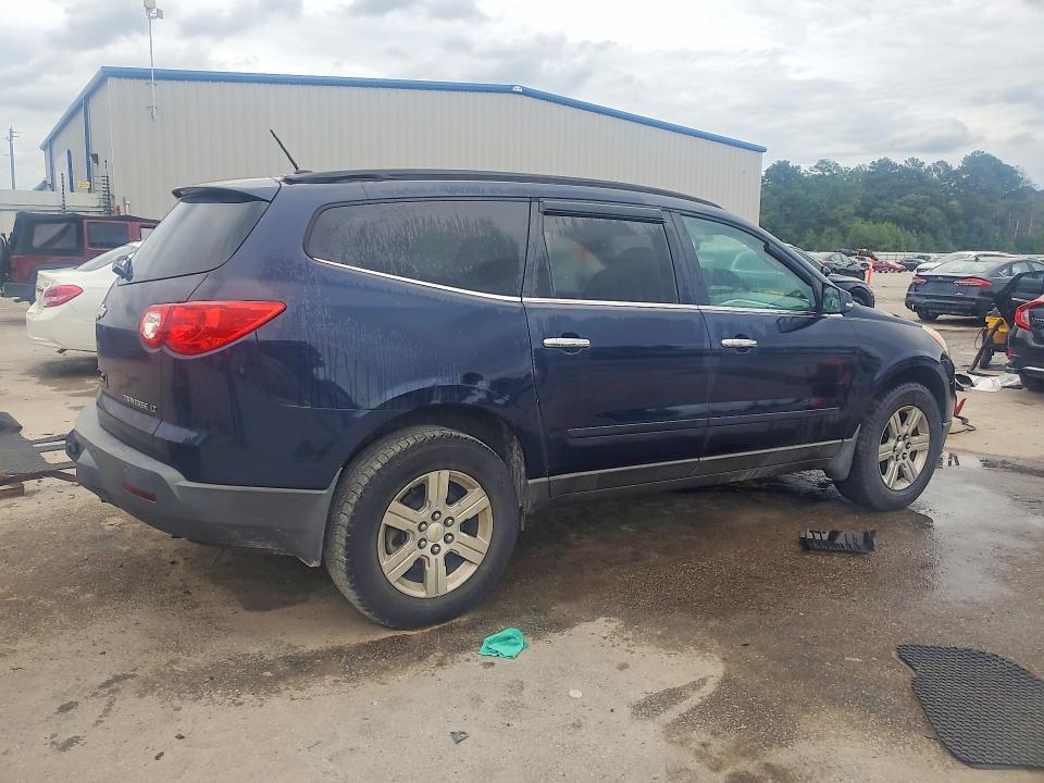 1GNKVGED7BJ377931 2011 CHEVROLET TRAVERSE photo no. 3
